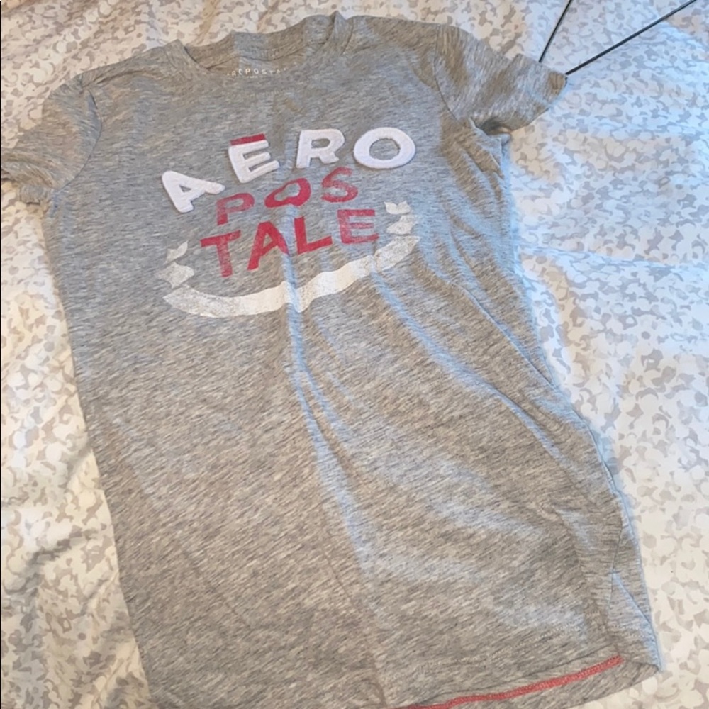 T-shirt very nice and clean